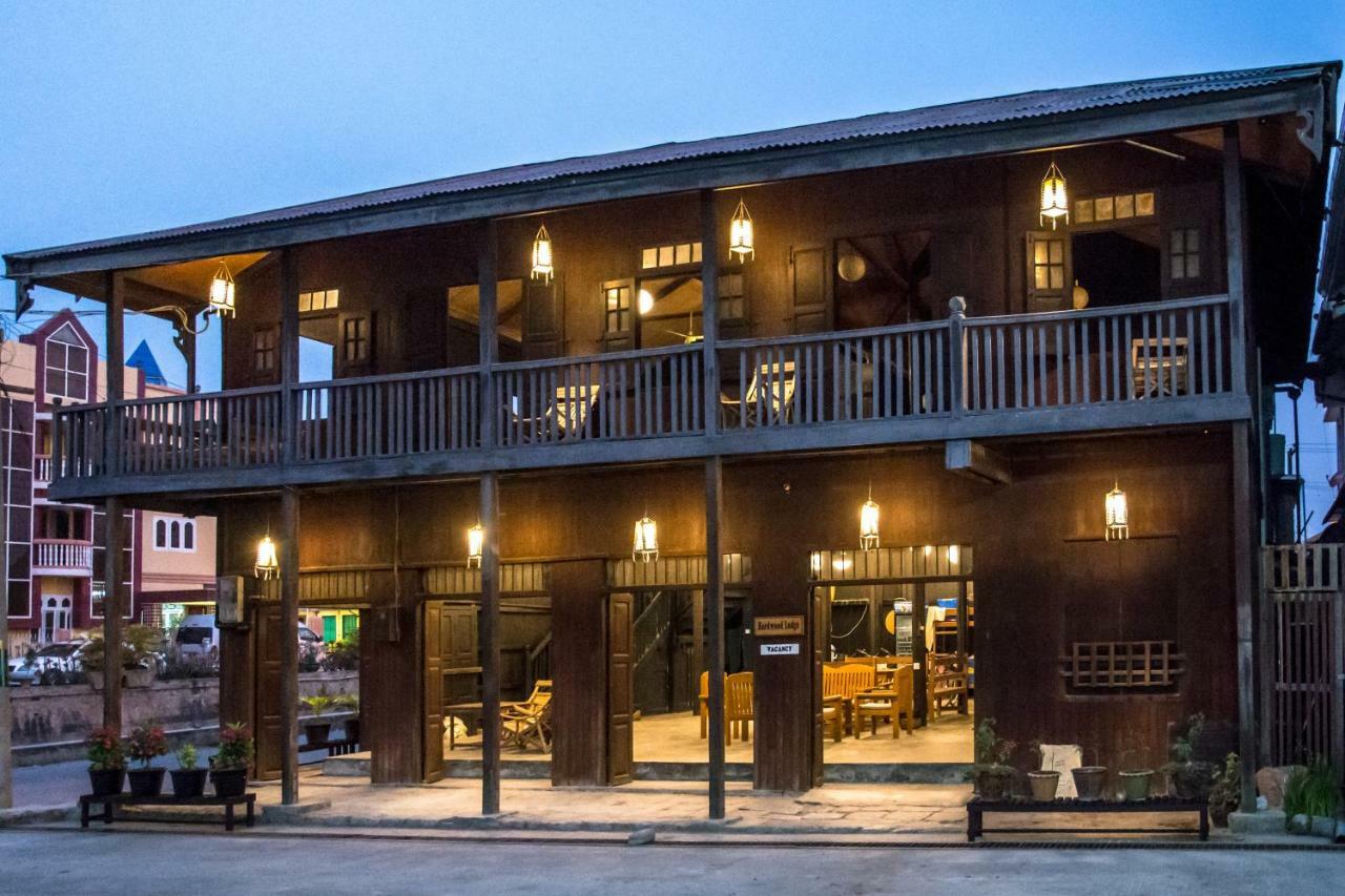 Hardwood Lodge Nyaung Shwe Eksteriør bilde