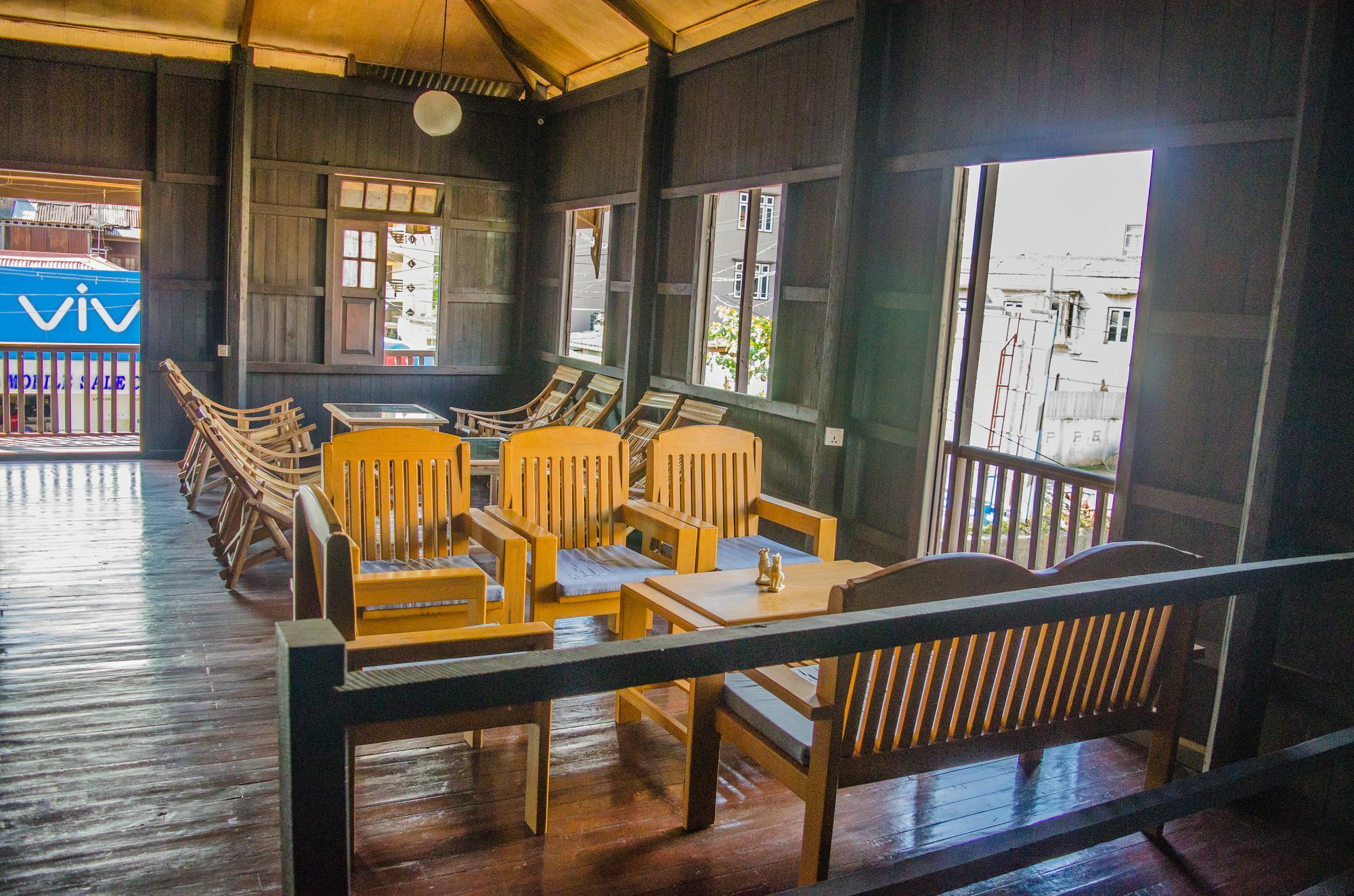 Hardwood Lodge Nyaung Shwe Eksteriør bilde
